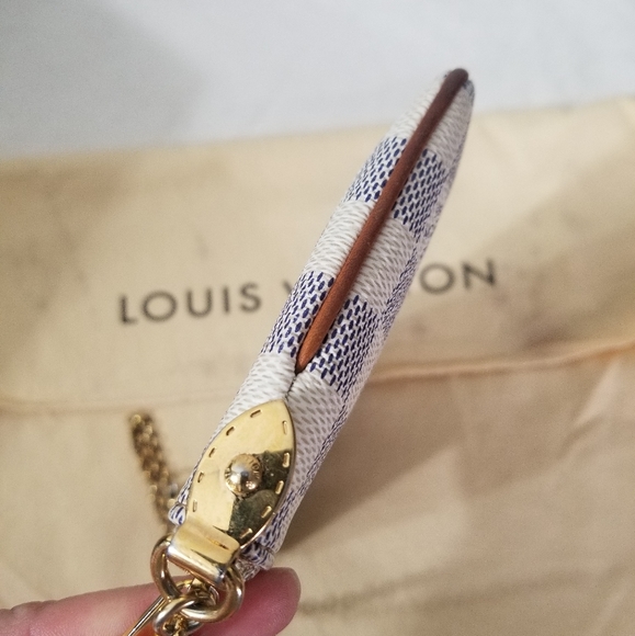 Authentic Louis Vuitton damier azur pochette MM - Picture 7 of 11
